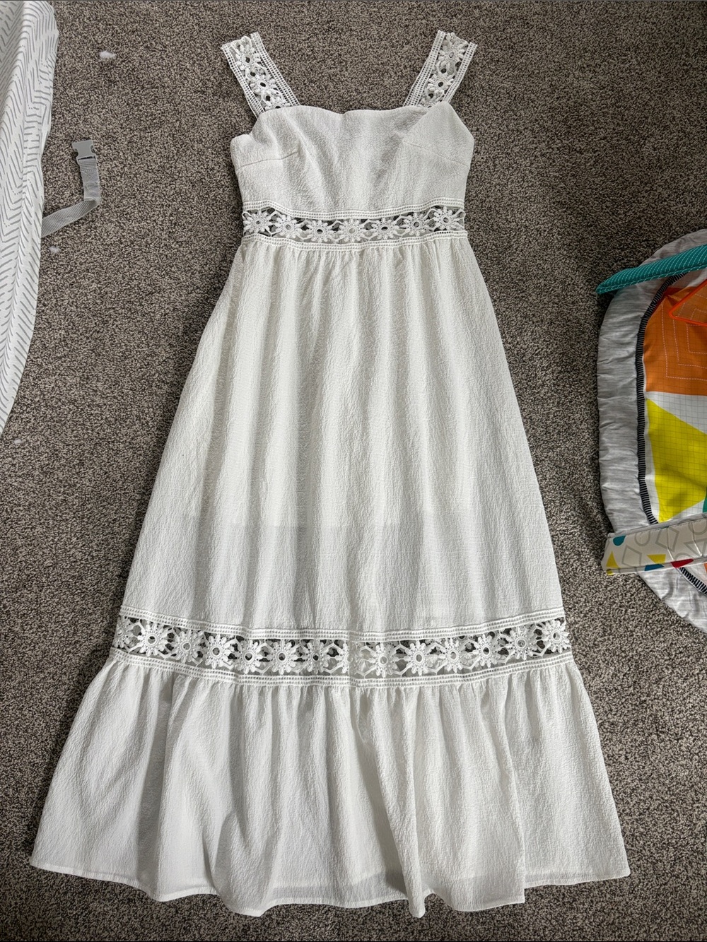SHEIN White Eyelet Lace Maxi Dress